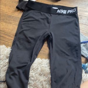 capri nike pro leggings